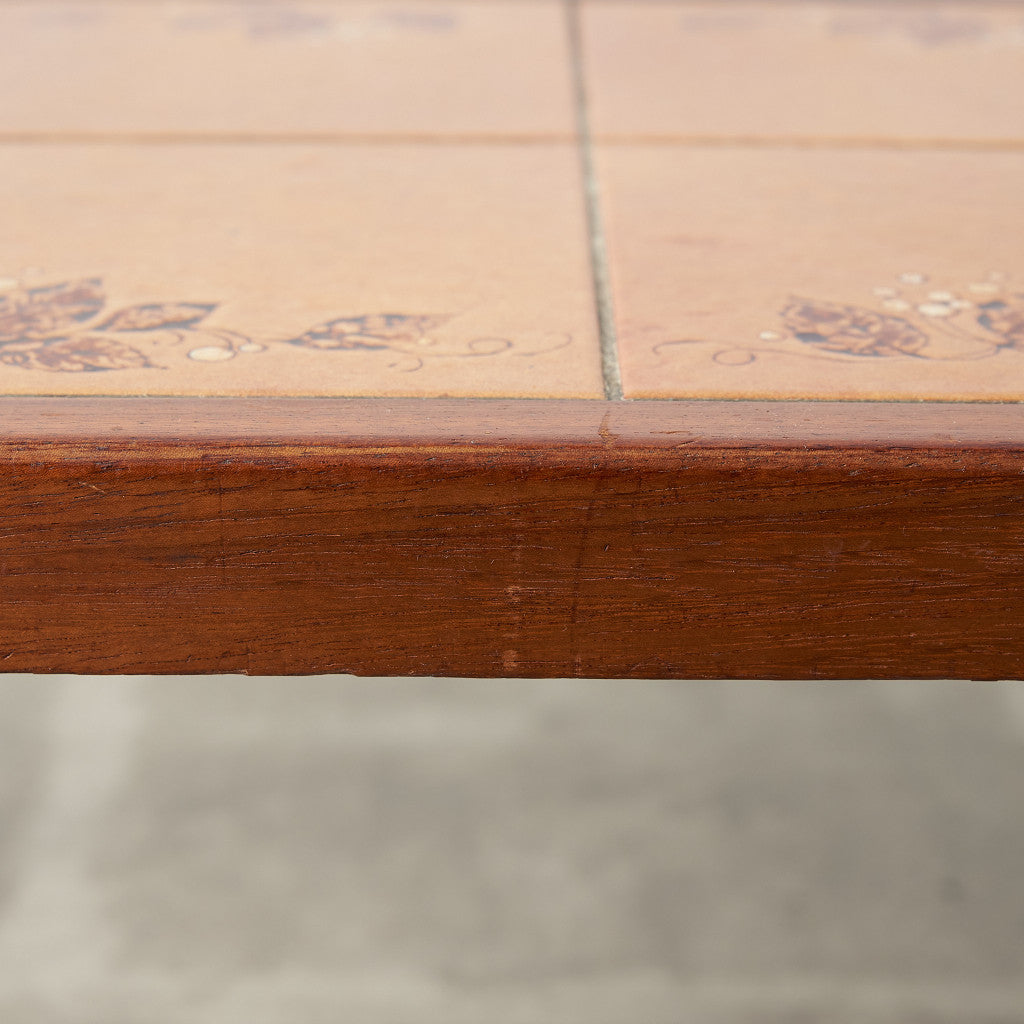 61111]ENGLENDER ヴィンテージ タイルトップ コーヒーテーブル 英国