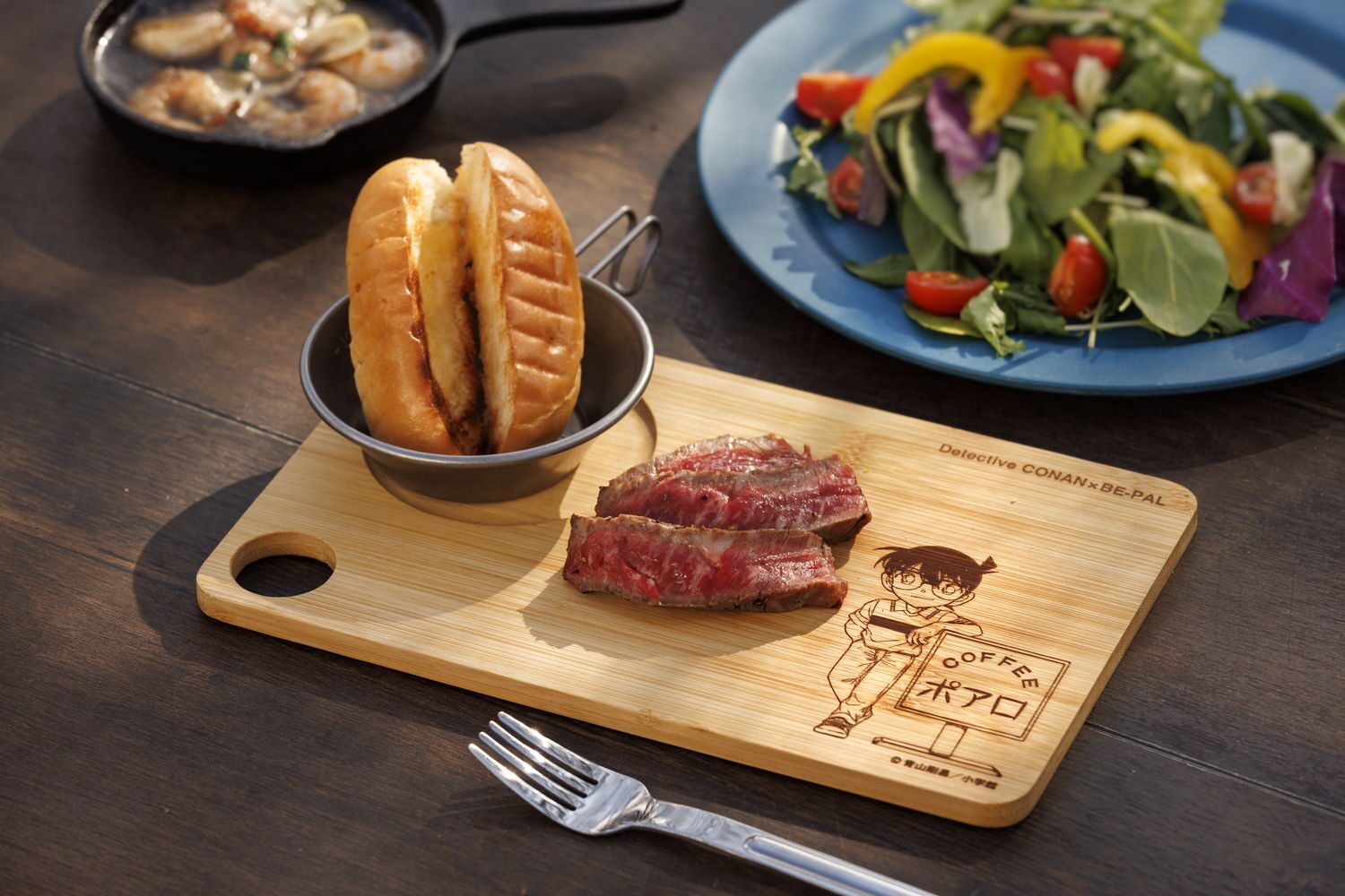 名探偵コナンコラボ「喫茶ポアロ カッティングボード」が付録！BE-PAL