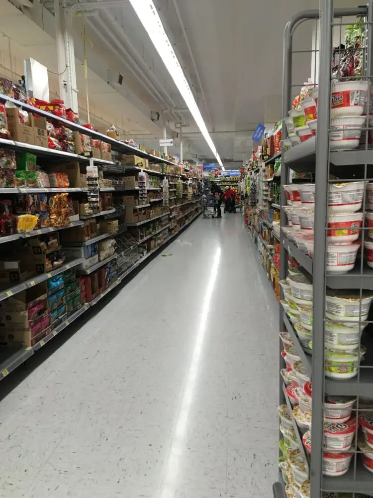 世界最大スーパーマーケットチェーン、Walmartについて解説！ | カナダ