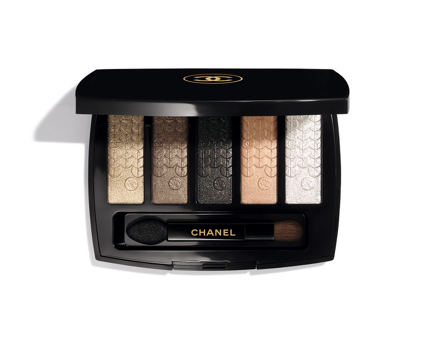 クリスマスコフレ2023】シャネルの限定品はスパンコールの輝きから