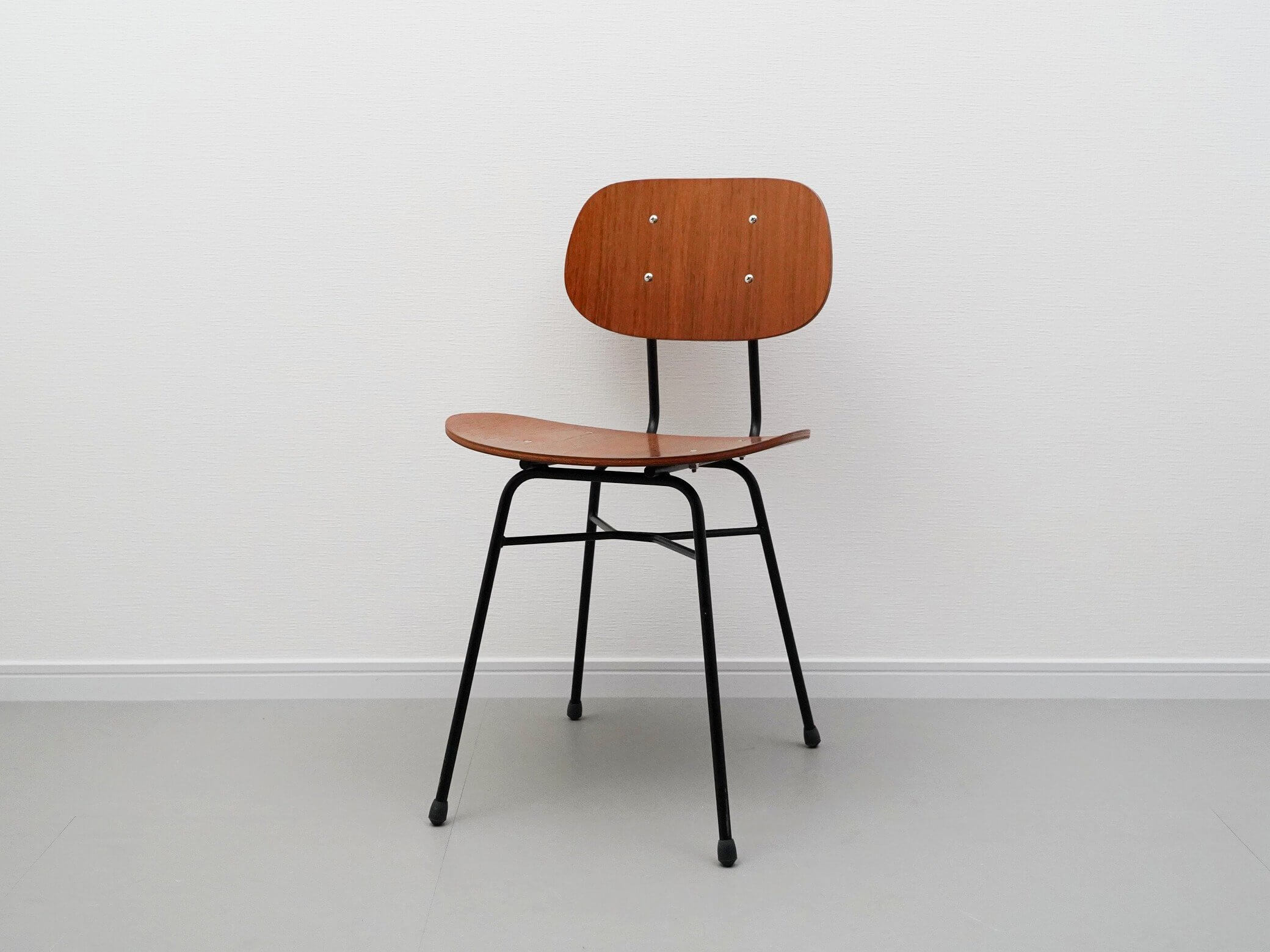 プランクトンチェア チーク グラフ×相合家具 / Plankton Chair graf