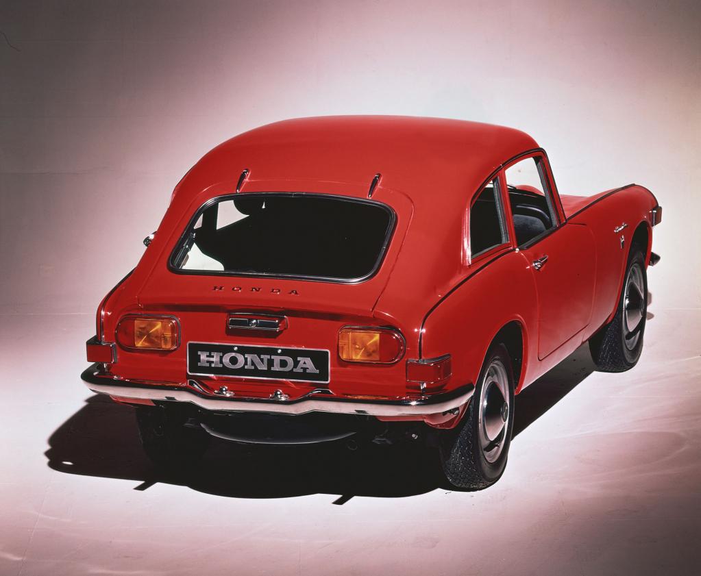 S600/S800クーペの再来か!? ホンダが「スポーツEVコンセプト」を