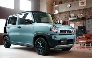 ボディ各面の外周をブラックアウトしたスズキ・ハスラーの斬新な特別