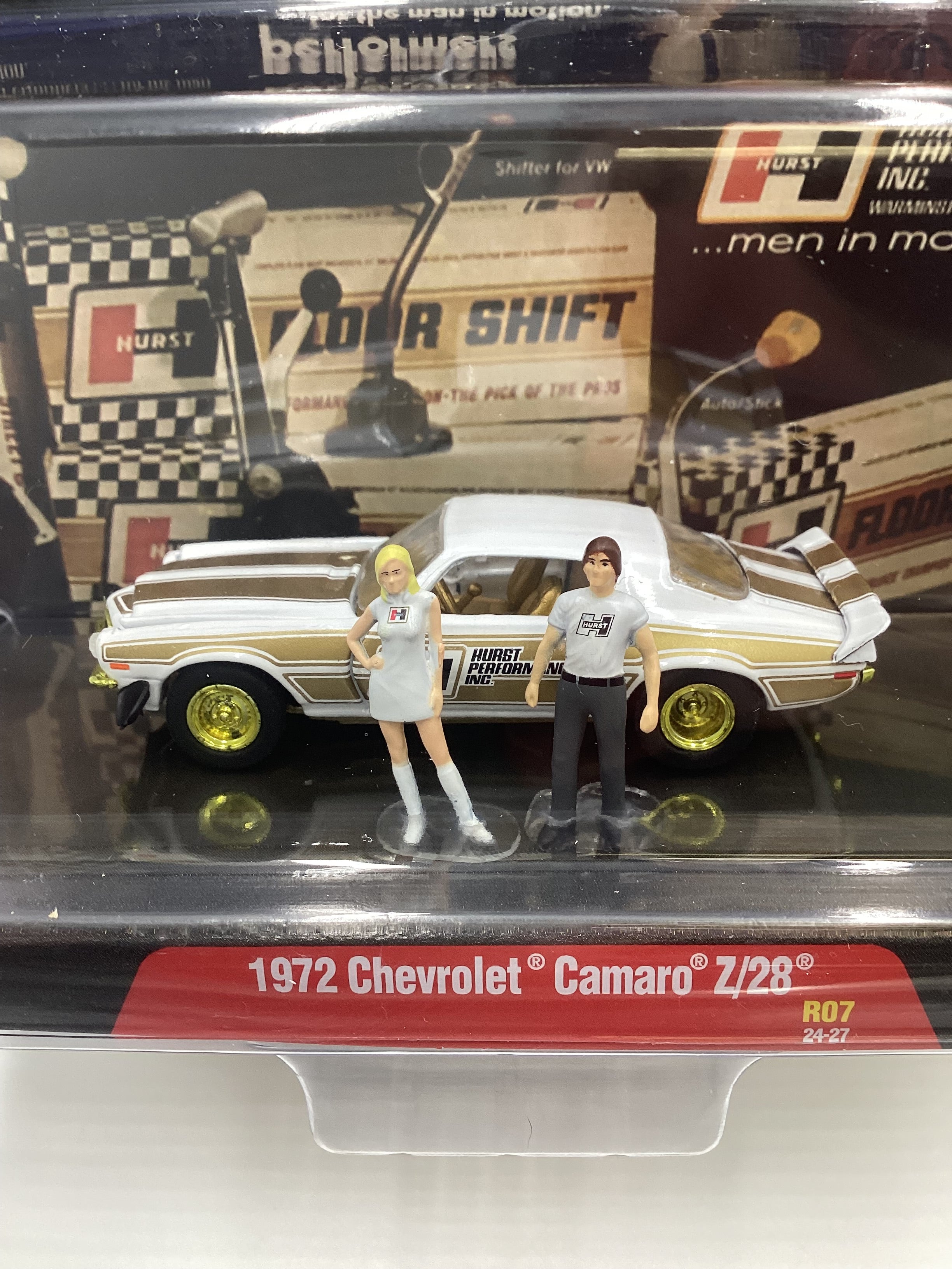 M2 Machines Diorama Hurst 1972 Chevrolet Camaro Z/28 R07 CHASE