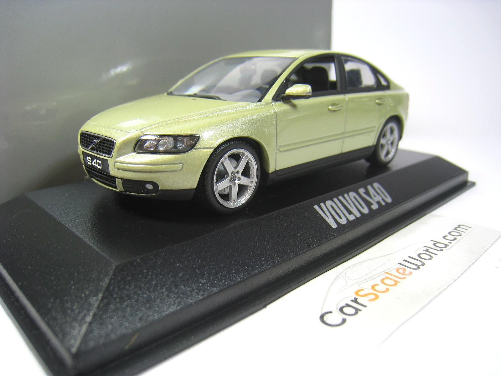 VOLVO S40 2004 1/43 MINICHAMPS (GREEN) - Carscaleworld.com