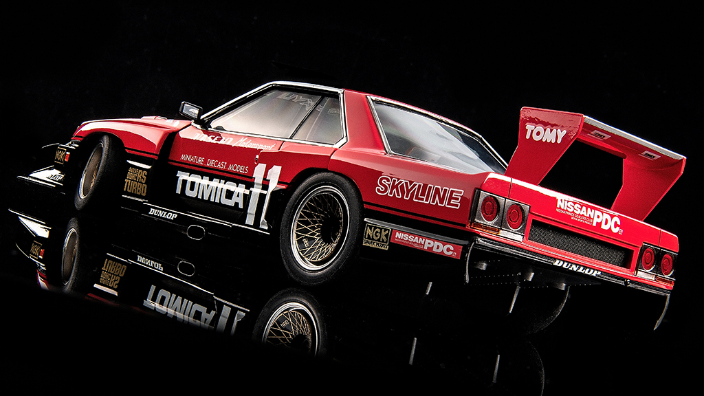 えっ、エンジンまで載せちゃうの!? アオシマ製プラモ「スカイライン