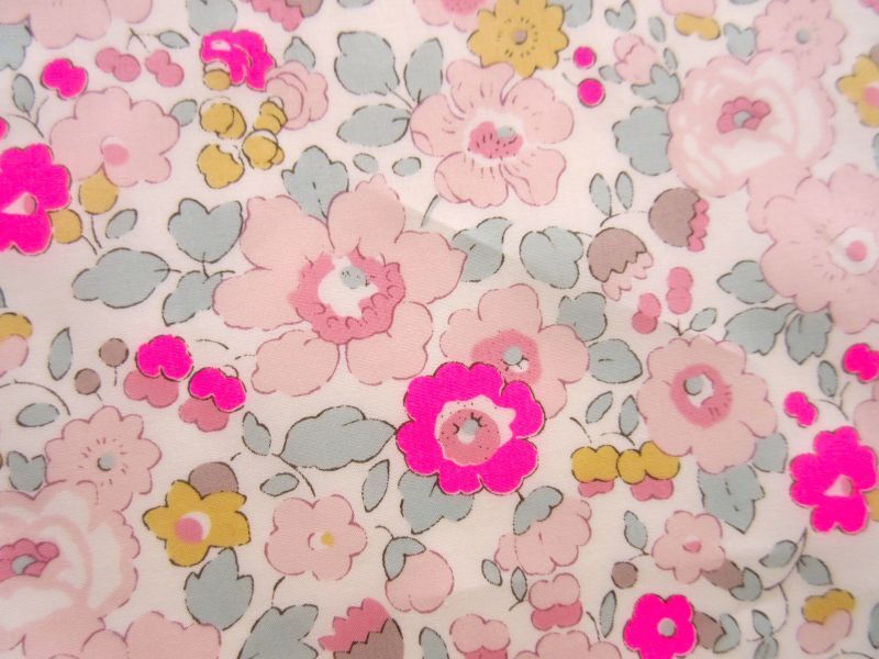 Betsy（ベッツィ）オリジナルカラー 国産リバティ生地