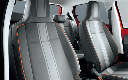 アップ！（フォルクスワーゲン）オレンジ アップ！（2014年1月