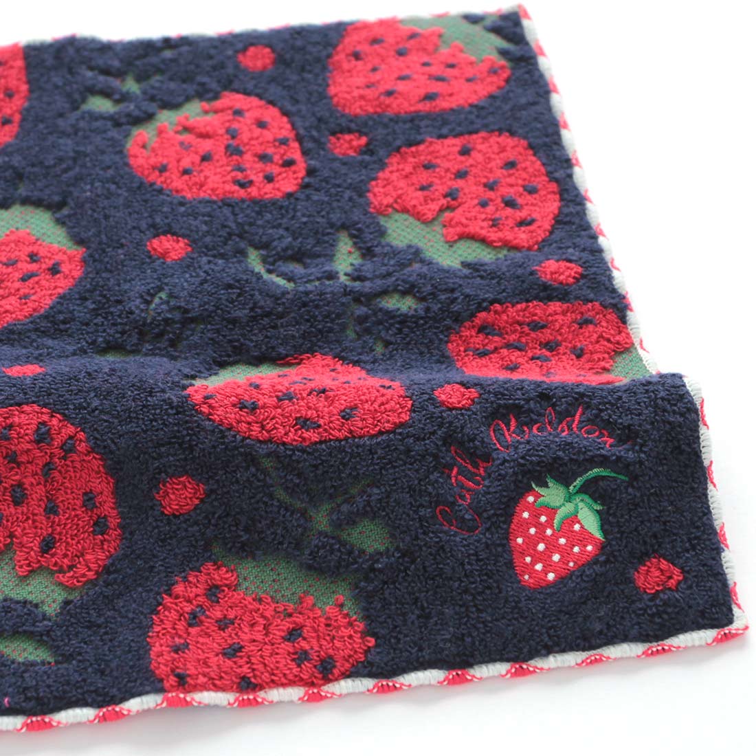 オーガンジー巾着入りいちごタオルハンカチ | Cath Kidston 日本公式
