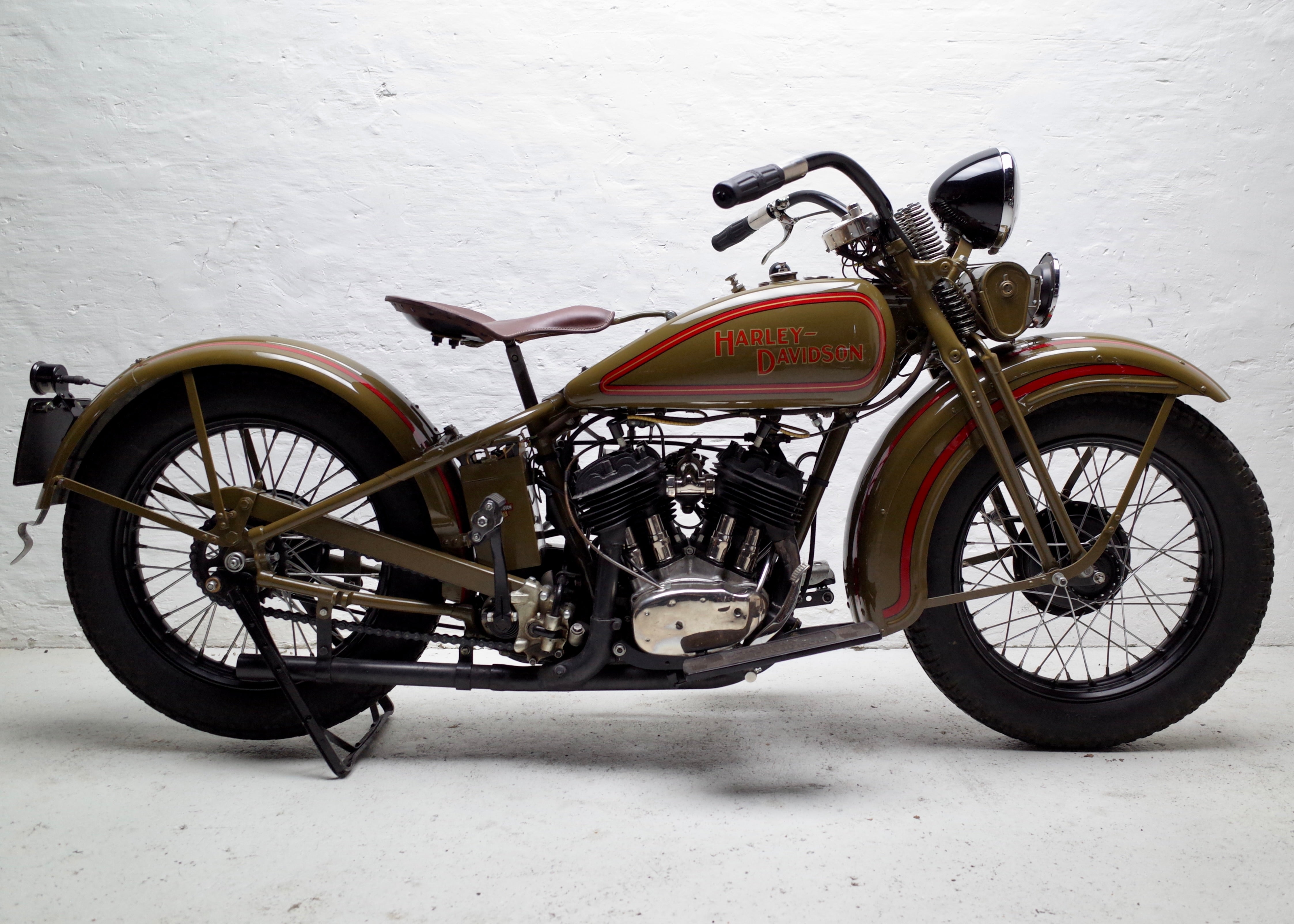1931 Harley Davidson Model DL. 750cc V-Twin – Century Limited