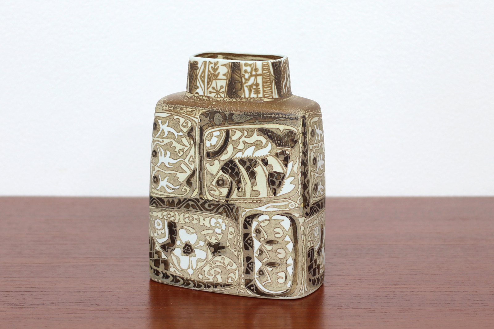 ロイヤルコペンハーゲン」ヴィンテージの花瓶が新入荷 | ibukiya ブログ