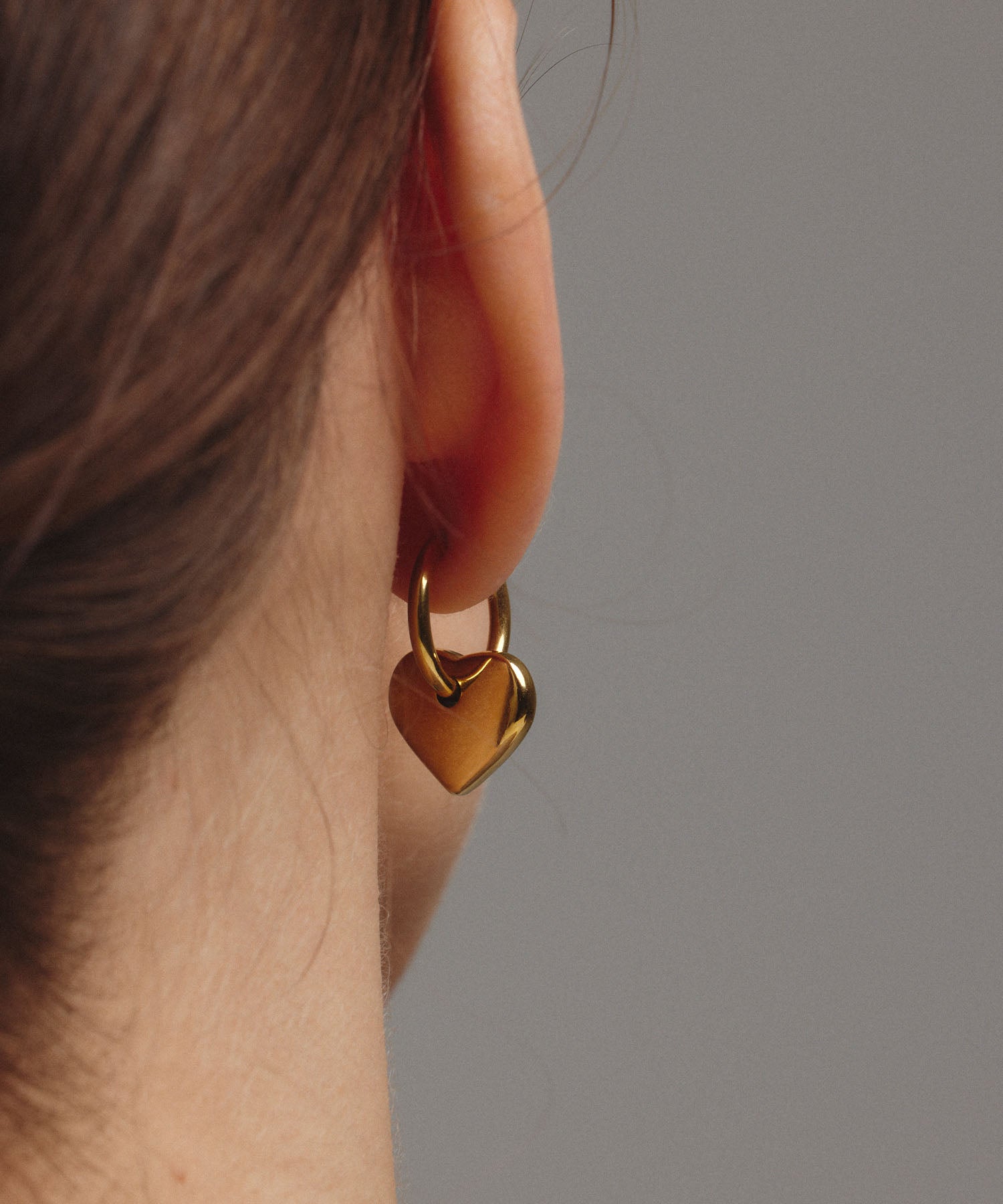 ゴールド]ハートフープピアス