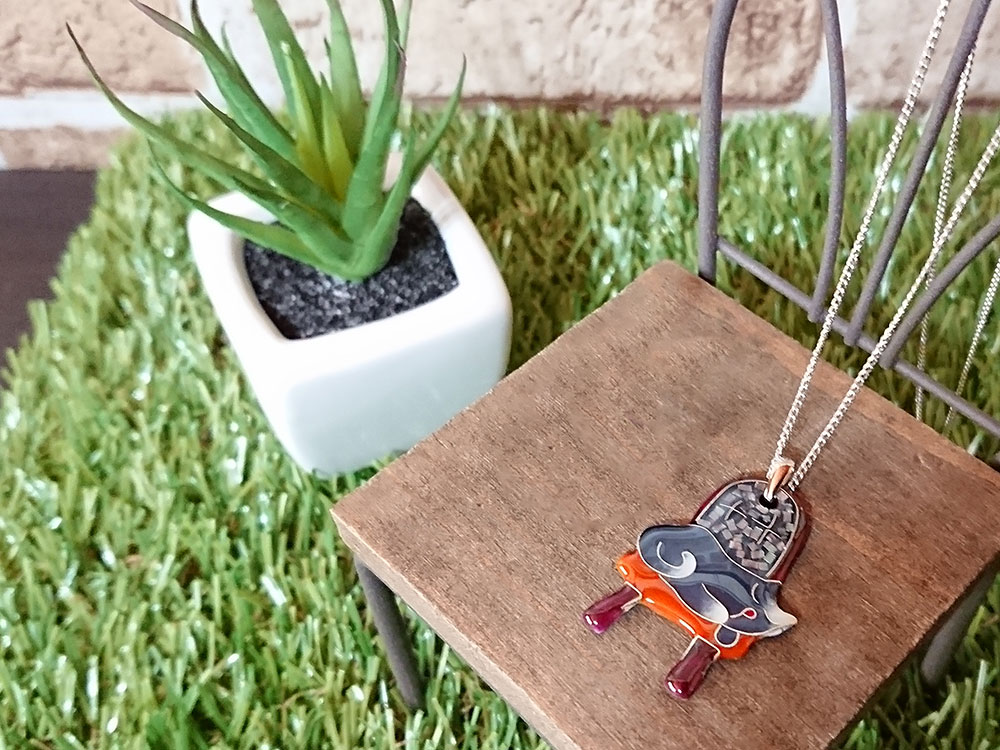 七宝焼き] ネックレス チェアと猫 – Cedar Field