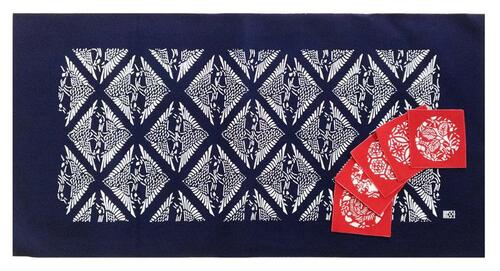 南部藩政時代に武家の間に用いられた衣類の図柄を生かしたオリジナル