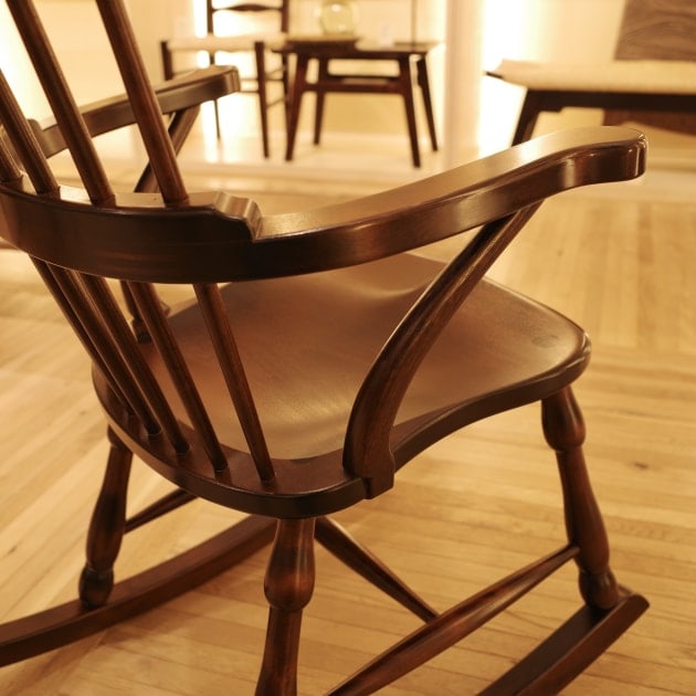 フェニカロッカーができるまで－松本民芸家具 Forming the Folk Art