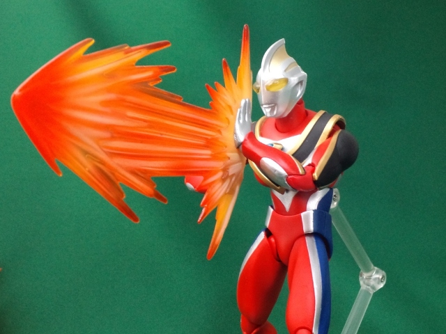 ULTRA-ACT ウルトラマンガイア スプリーム・ヴァージョン - 多々買いは