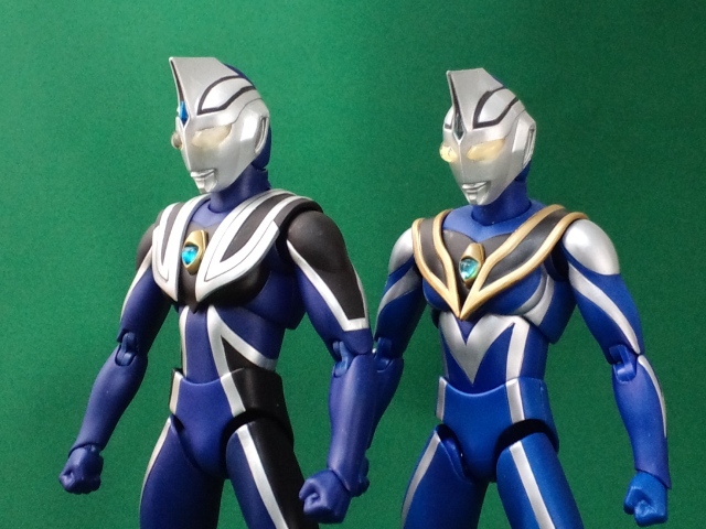 ULTRA-ACTウルトラマンアグル&光臨エフェクトセット - 多々買いは数だ
