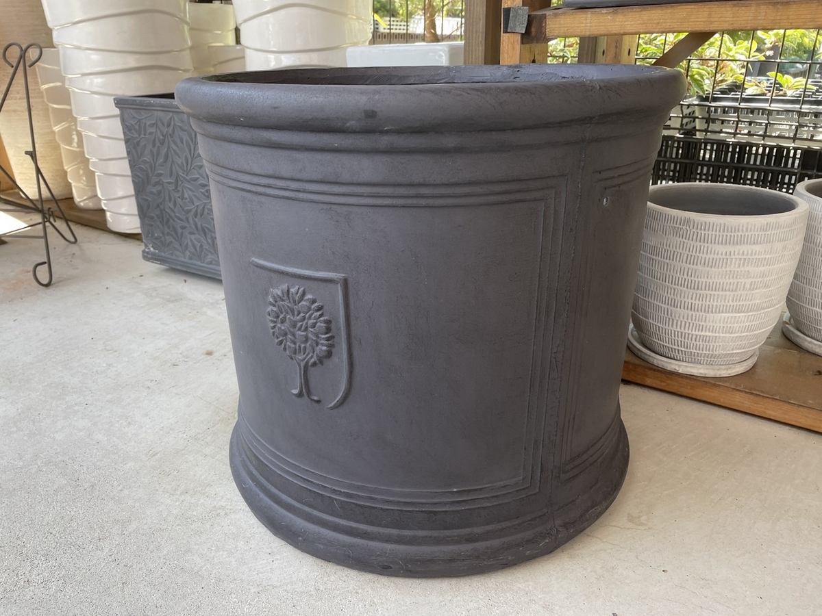 おすすめ商品～7月4日！ ローラアシュレイの鉢とウイリアムモリスの花