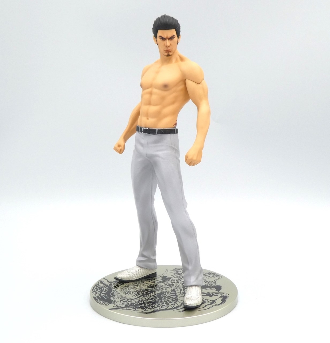 DIGSTAから発売された龍が如くのフィギュア「桐生一馬 ｰ激闘ｰ」を購入