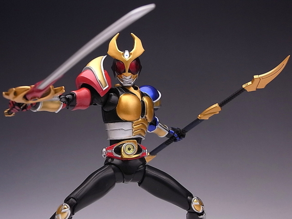 バンダイ S.H.フィギュアーツ 仮面ライダーアギト トリニティフォーム