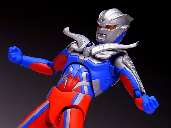 ULTRA-ACT ウルトラマンゼロ レビュー - YOの玩具箱