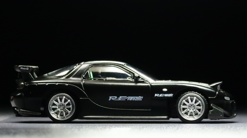 ミニカーレビュー】 POP RACE 1/64 - Mazda RX-7 RE-Amemiya (FD3S