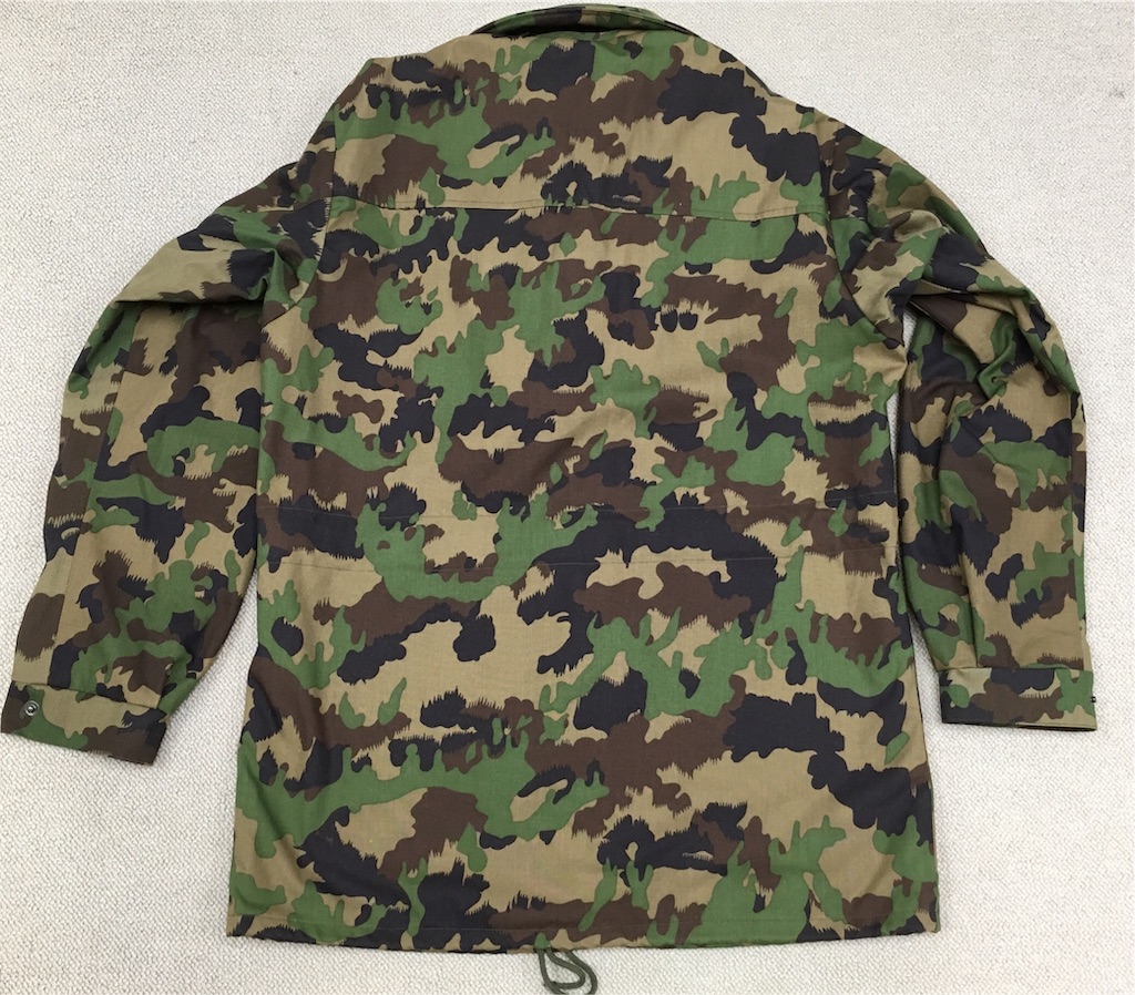 モデル品の決定版！【スイスの軍服】陸軍迷彩フィールドジャケット