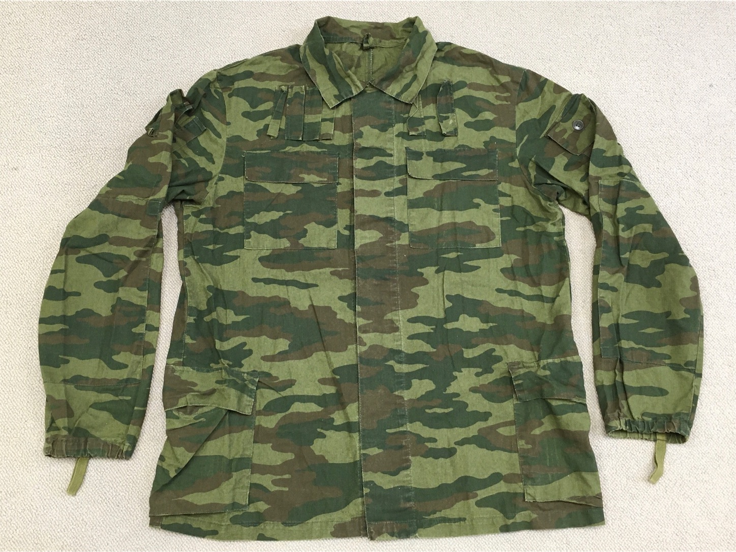 特殊な装備です！【ロシアの軍服】陸軍フローラ迷彩スナイパー用