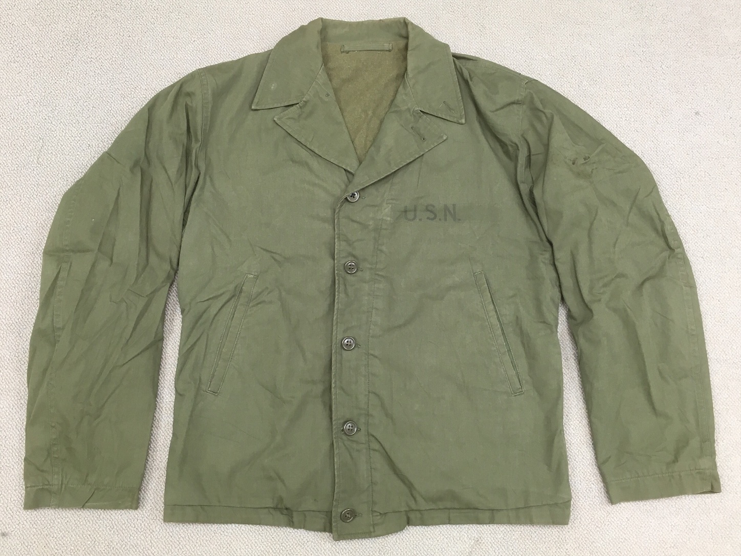 陸軍のジャケットが原型！【アメリカの軍服】海軍N-4デッキジャケット