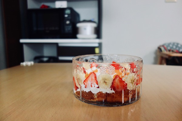 イッタラ】フローラ15cmボウルでトライフルを作りました。簡単