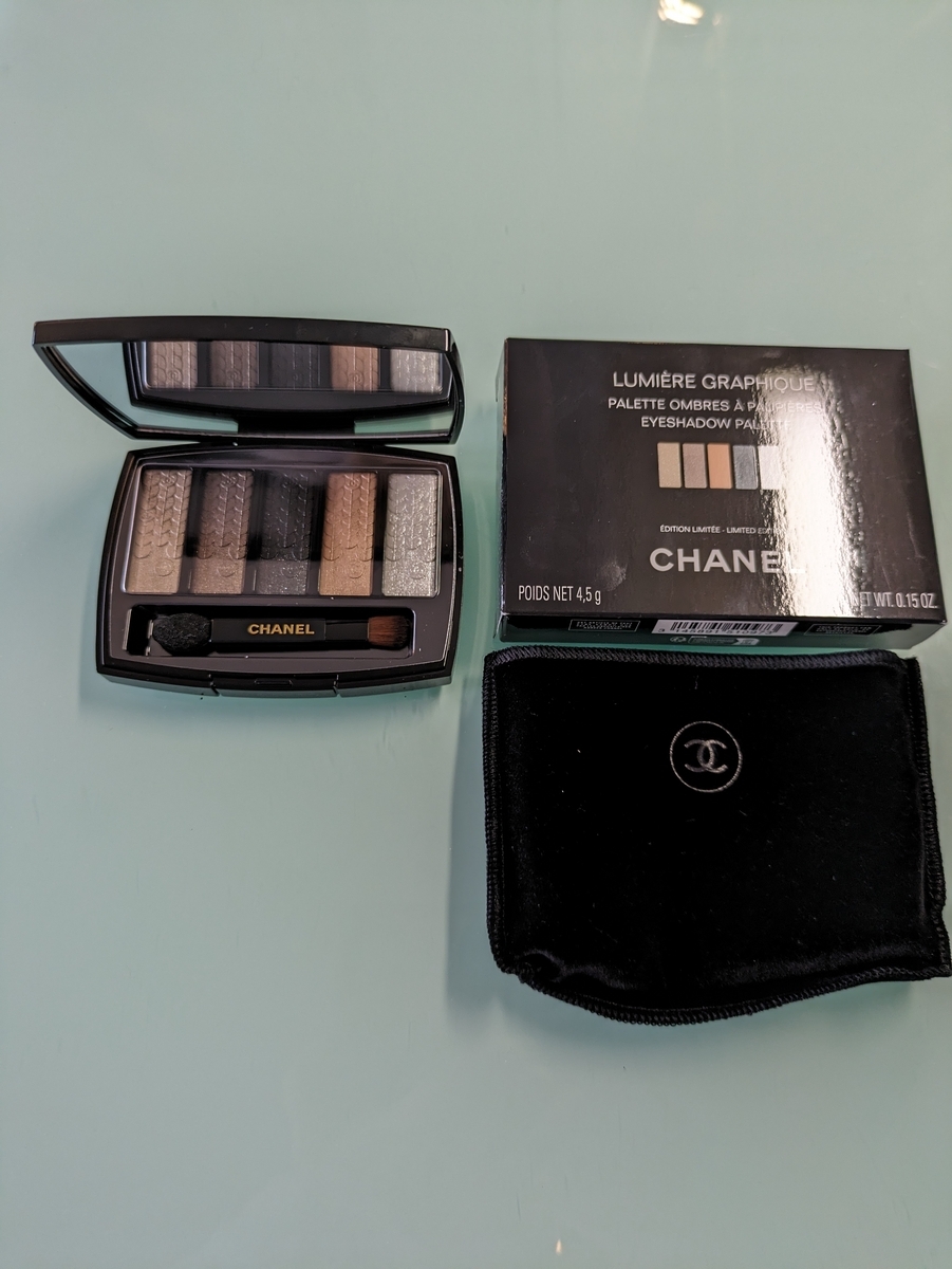 シャネルアイシャドウクリスマス2023年使い方とレビュー