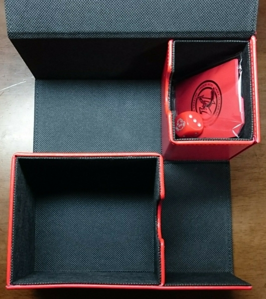 赤くて、カッコいい！サテライトショップ限定！！【デュエリストカード