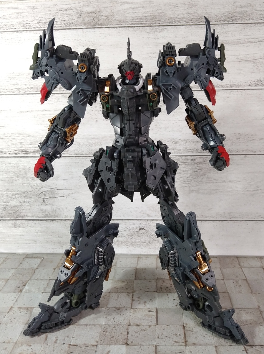 総パーツ数900以上の狂気！ガンプラMGを遥かに越えた規格外の極上