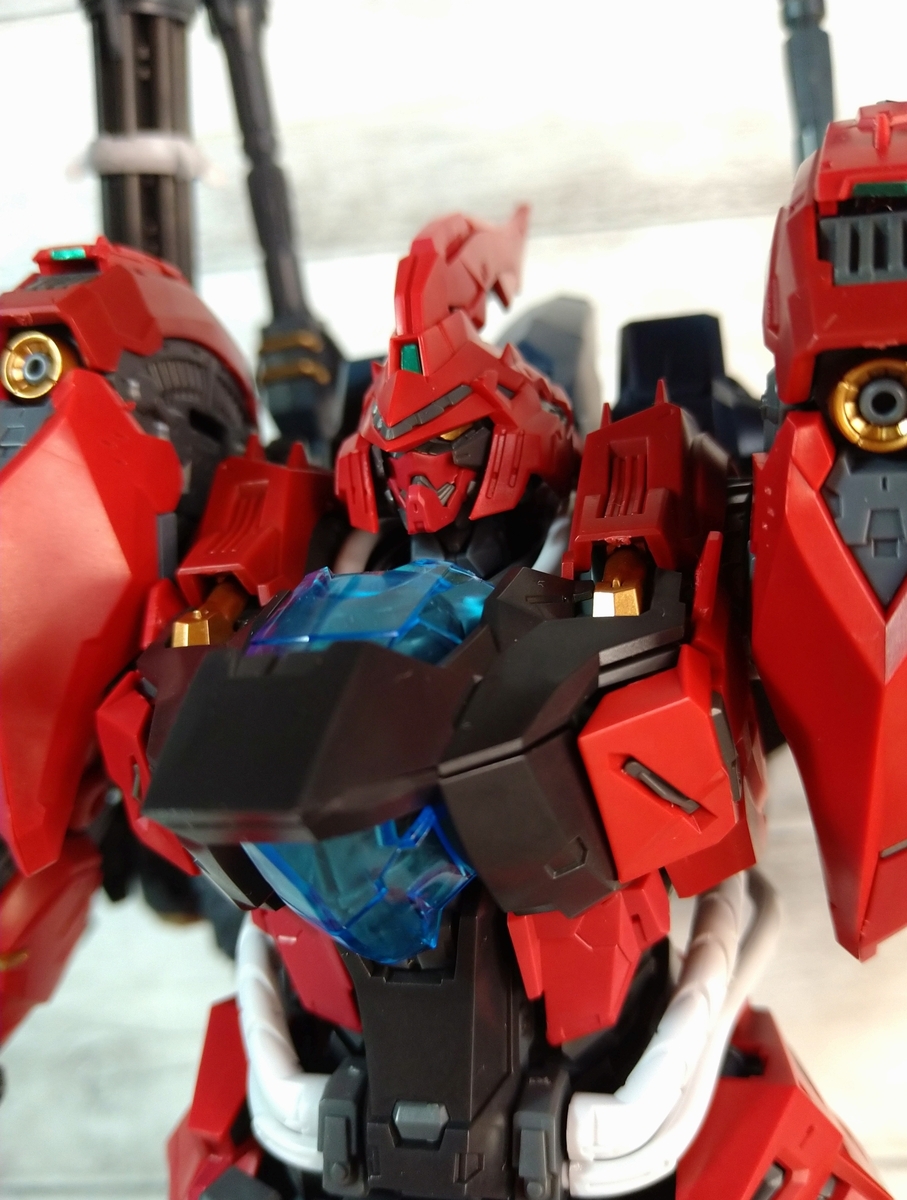 総パーツ数900以上の狂気！ガンプラMGを遥かに越えた規格外の極上