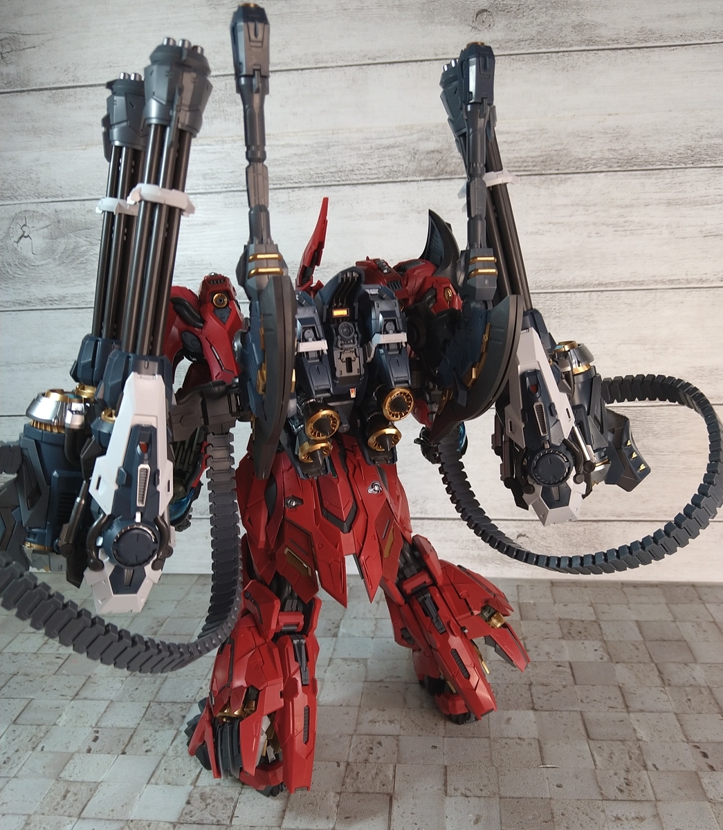 総パーツ数900以上の狂気！ガンプラMGを遥かに越えた規格外の極上