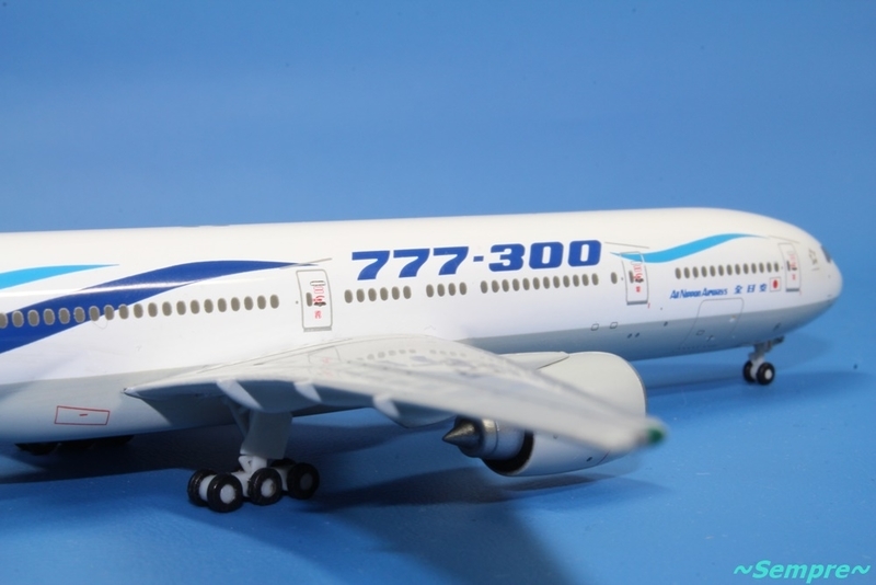 全日空商事 ANA B777-300 風塗装 JA752A 1/400スケール NH40012