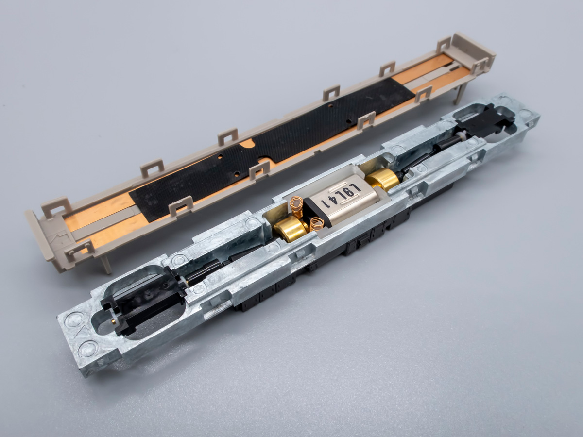 Nゲージの動力車モーターが逝ったので交換。 - かわにょぶろぐ