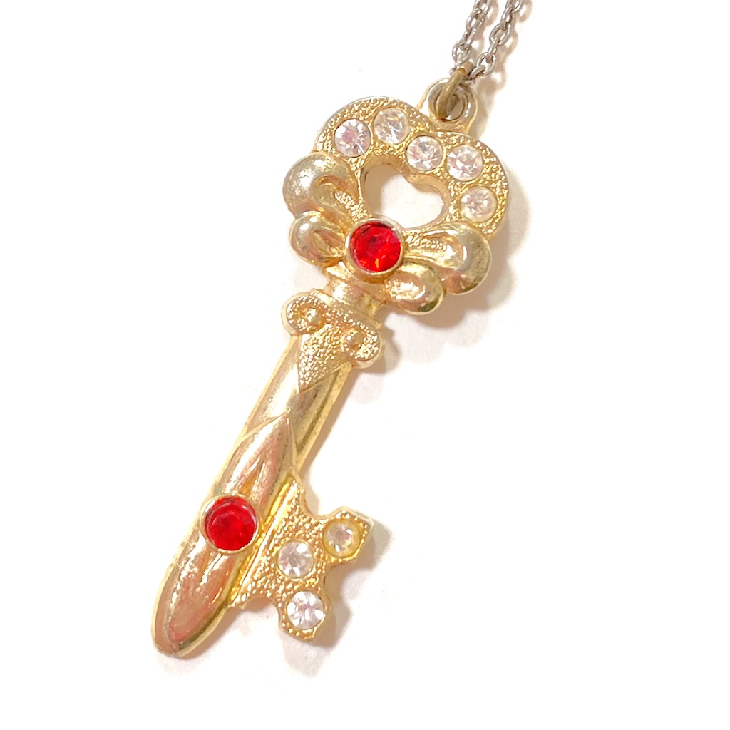 ハロー！レディリン ひみつのかぎペンダント - 魔女っ子おもちゃや