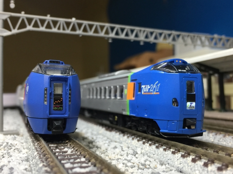 マイクロエース キハ261系1000番台「スーパーとかち」入線！ - 休日の