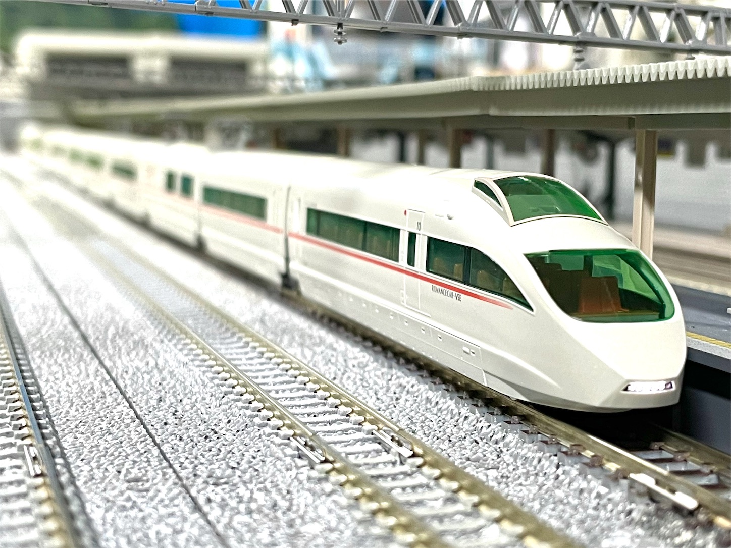 美しき白きロマンスカー TOMIX 小田急VSE - 休日の屋根裏