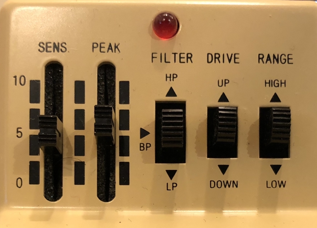 ギターだけどMaxon Auto Filter Af-9でクラビなwahを目指したい - ス