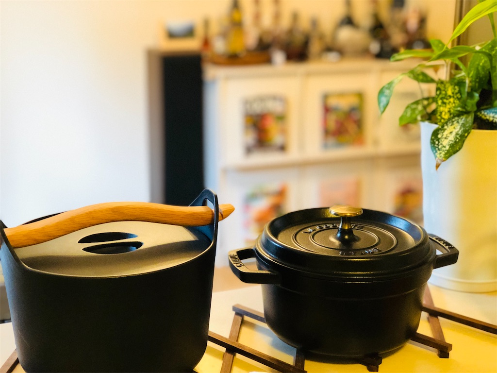 かもめ食堂』に登場したイッタラのおしゃれなホーロー鍋 キャセロール