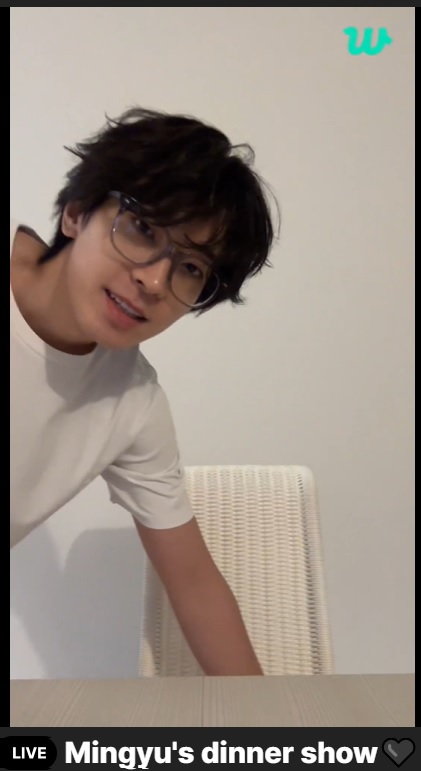 ミンギュのディーナーショーにウォヌさんが出てくる反則 - 妄想