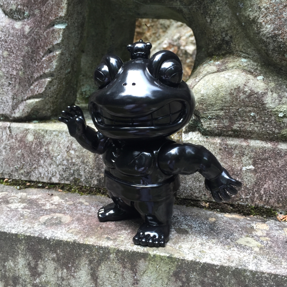 ゴッコ堂 × リアルヘッド × 9works / 大ガマの海 （& ウンコツ） - smogbom