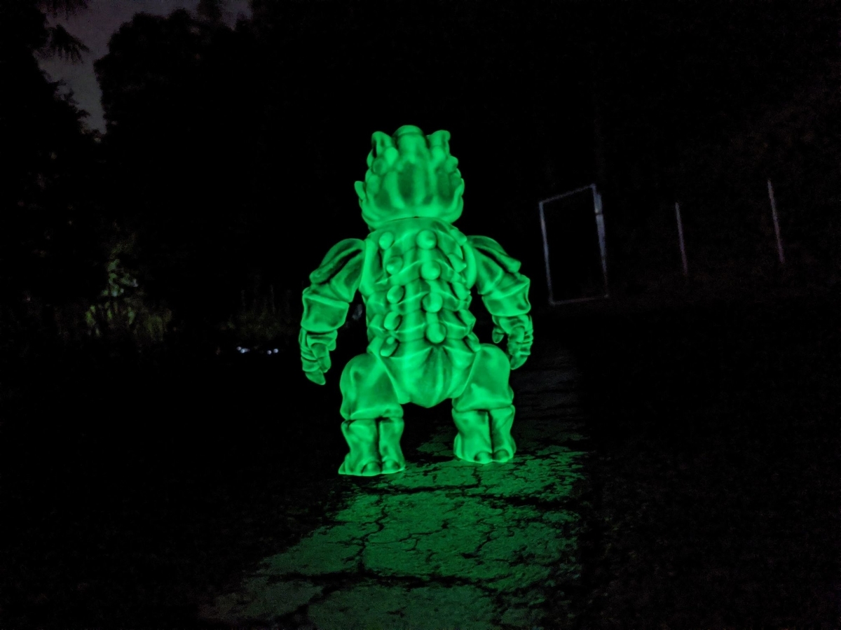 スカルトイズ×リアルヘッド / ドクロザウラー[BLACK x GID]〈+Eng sub