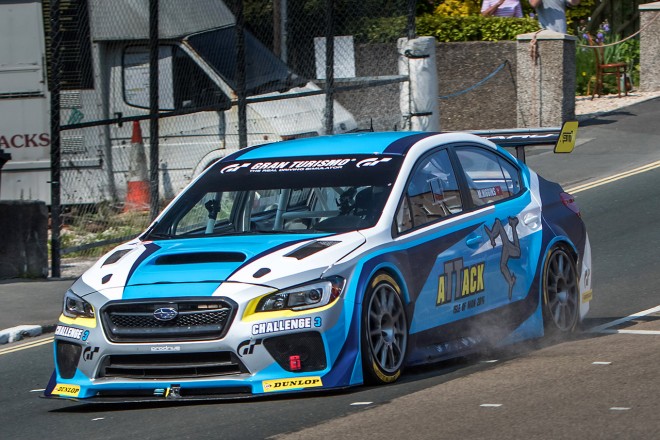 スバルWRX STI、マン島TTコースで最速記録を樹立 | 海外レース他