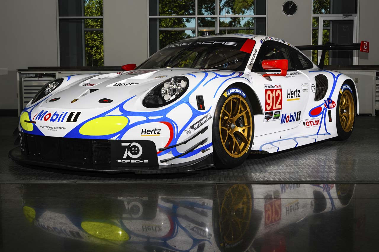ポルシェ911 GT1のリバリーカラーを纏ったポルシェ911 RSR | autosport web