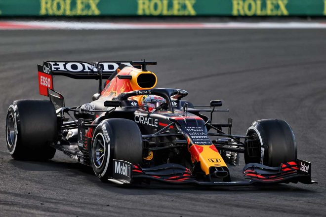 劇的展開でF1チャンピオンに輝いたフェルスタッペン「最終周まで勝機は