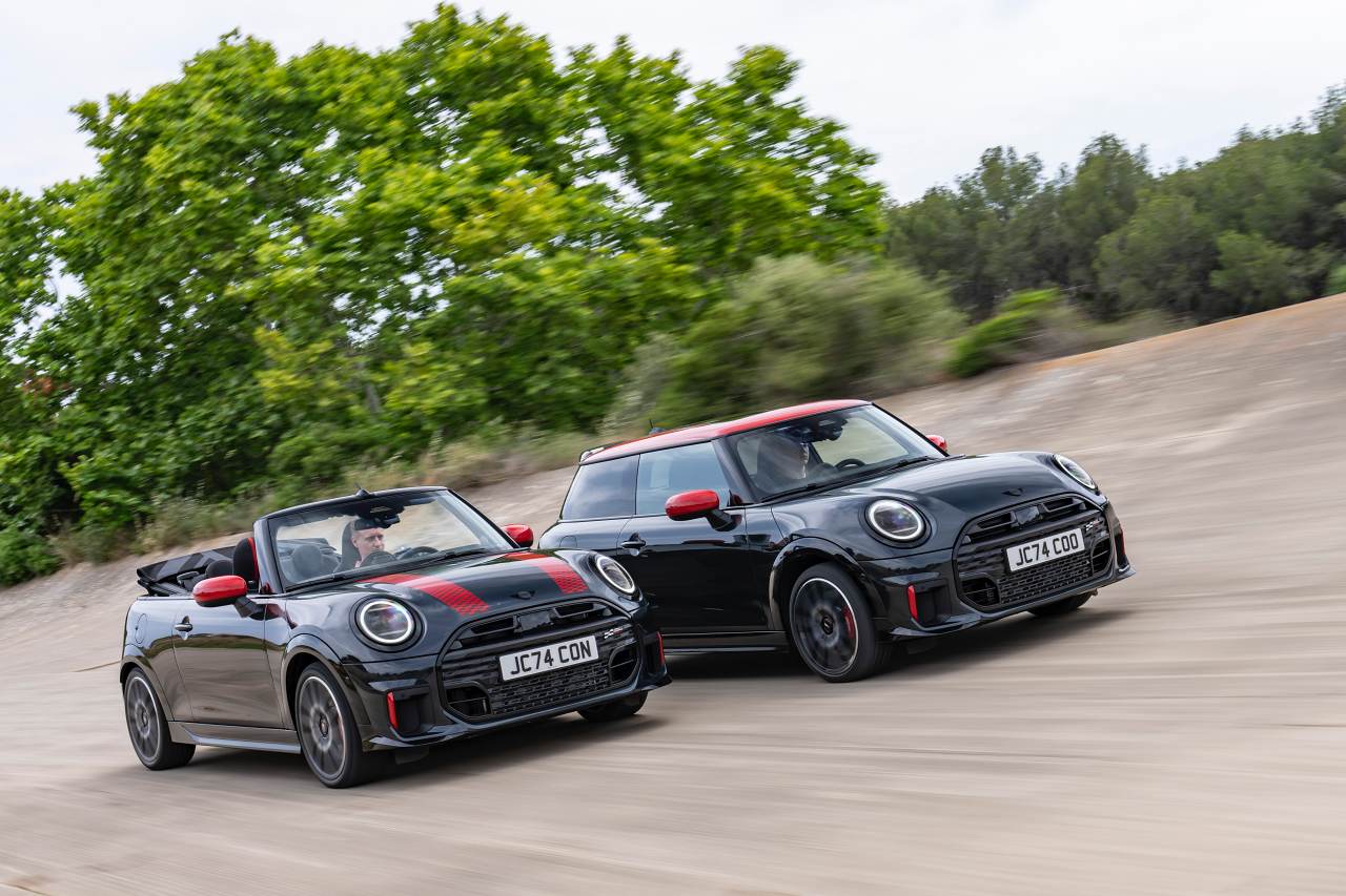 4代目『ミニ・クーパー』の3ドアとコンバーチブルに、待望の高性能版