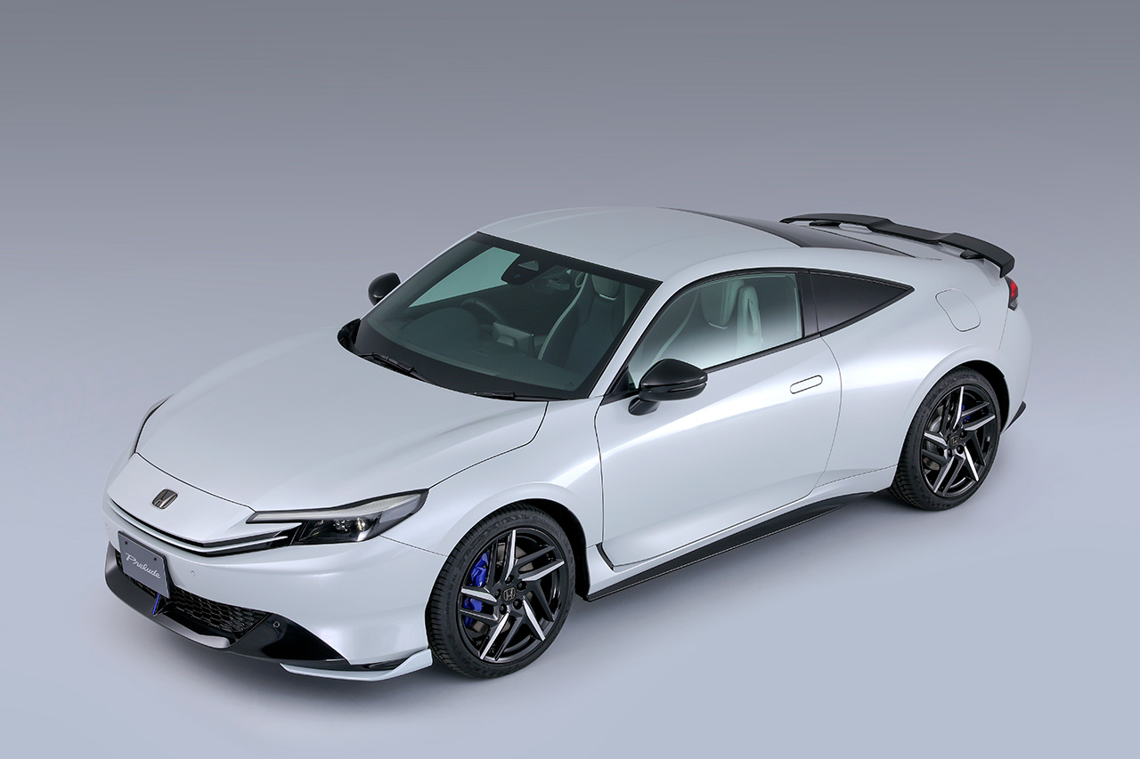 新型プレリュードのスポーティーテイストをさらに高める純正